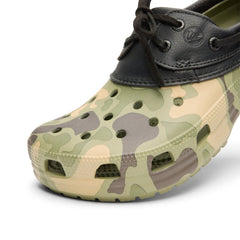 Crocs Classic Duck Camo Boat Shoe (Black/Cargo)