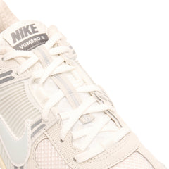 Nike Zoom Vomero 5 SE (Platinum Tint/Photon Dust-Cashmere)