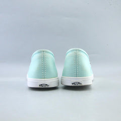 VANS AUTHENTIC