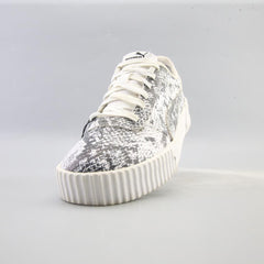 PUMA CARINA