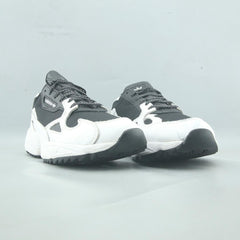 ADIDAS FALCON